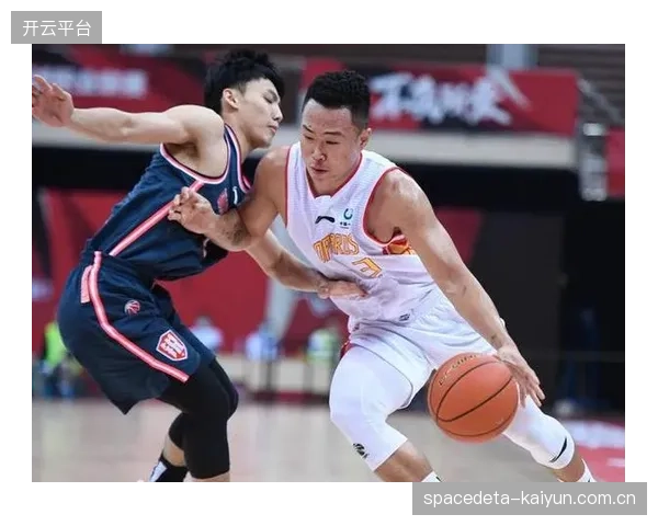贺希宁凭借生涯最佳表现荣膺常规赛MVP。